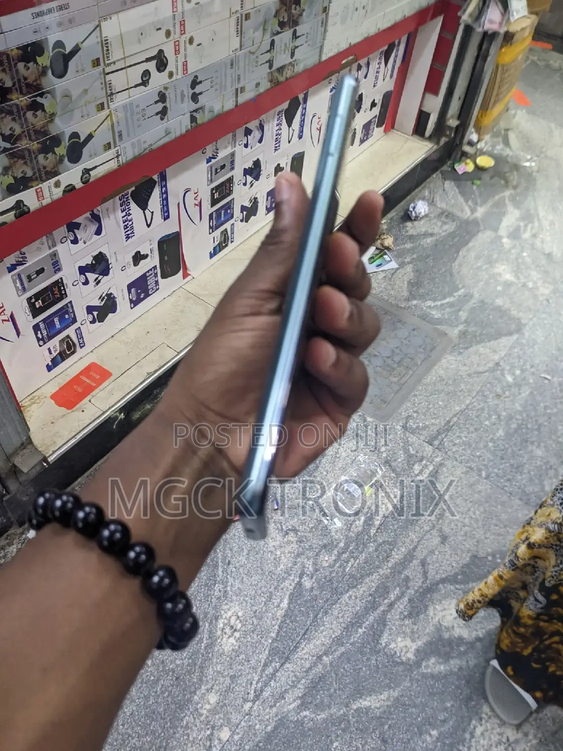 Infinix Hot 10 Play 32 GB Green
