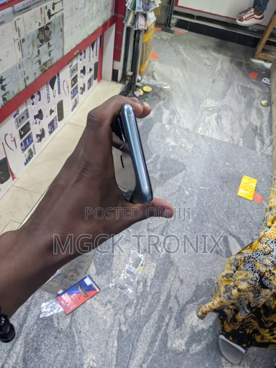 Infinix Hot 10 Play 32 GB Green