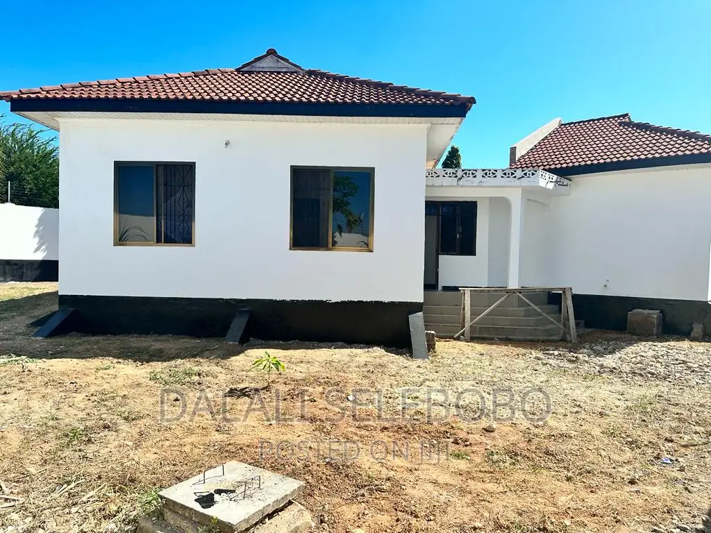 6bdrm Bungalow in Mbweni for rent