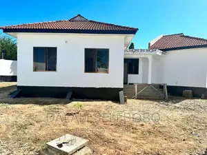 6bdrm Bungalow in Mbweni for rent