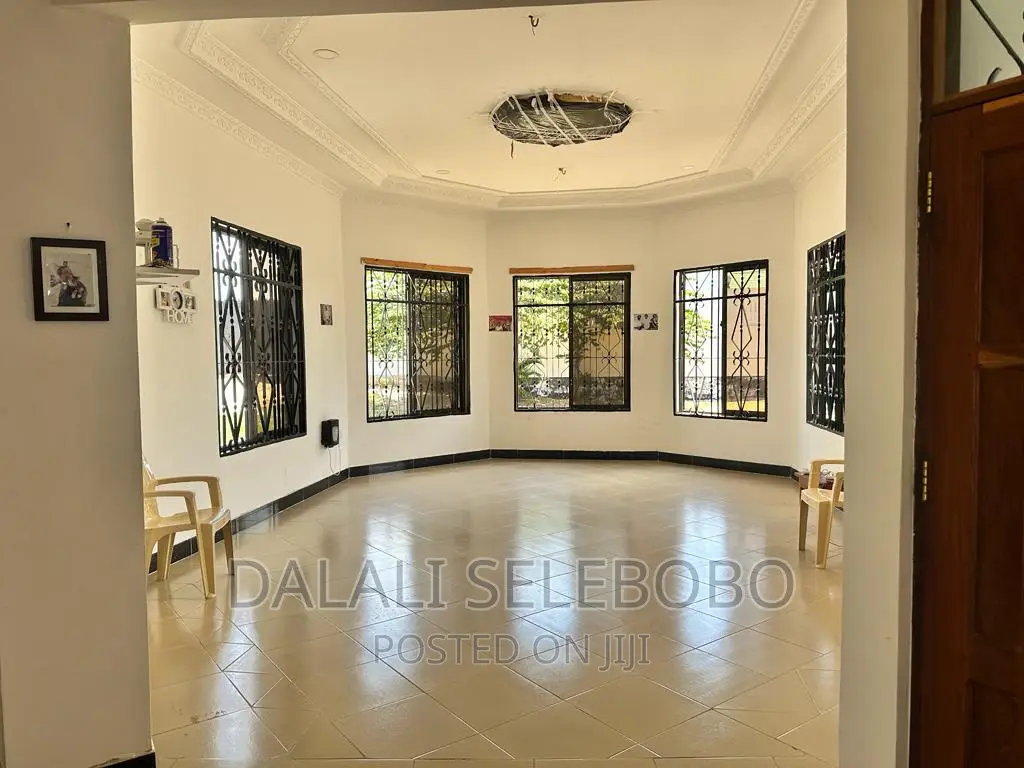 6bdrm Bungalow in Mbweni for rent