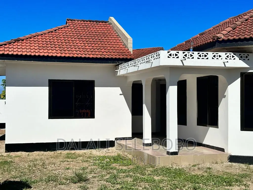 6bdrm Bungalow in Mbweni for rent