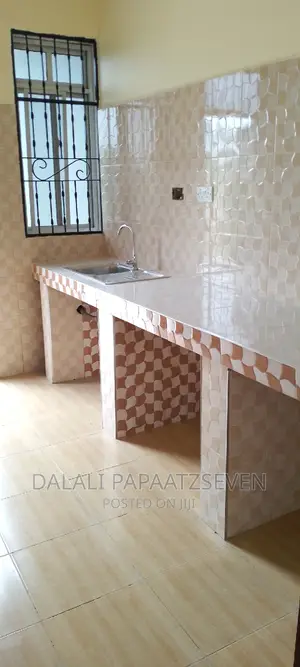 2bdrm Apartment in Dalalipapaatzseven, Bunju for rent