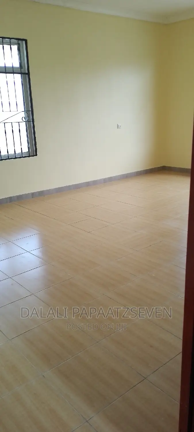 2bdrm Apartment in Dalalipapaatzseven, Bunju for rent