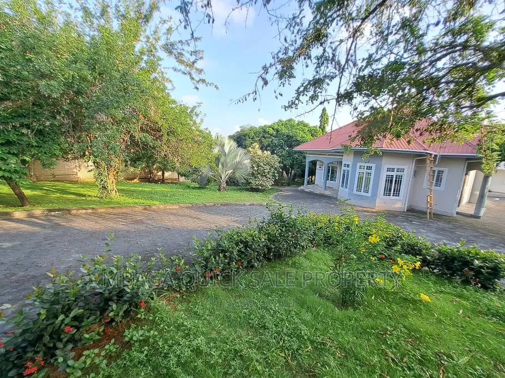3bdrm House in Mbezi Mwisho for rent