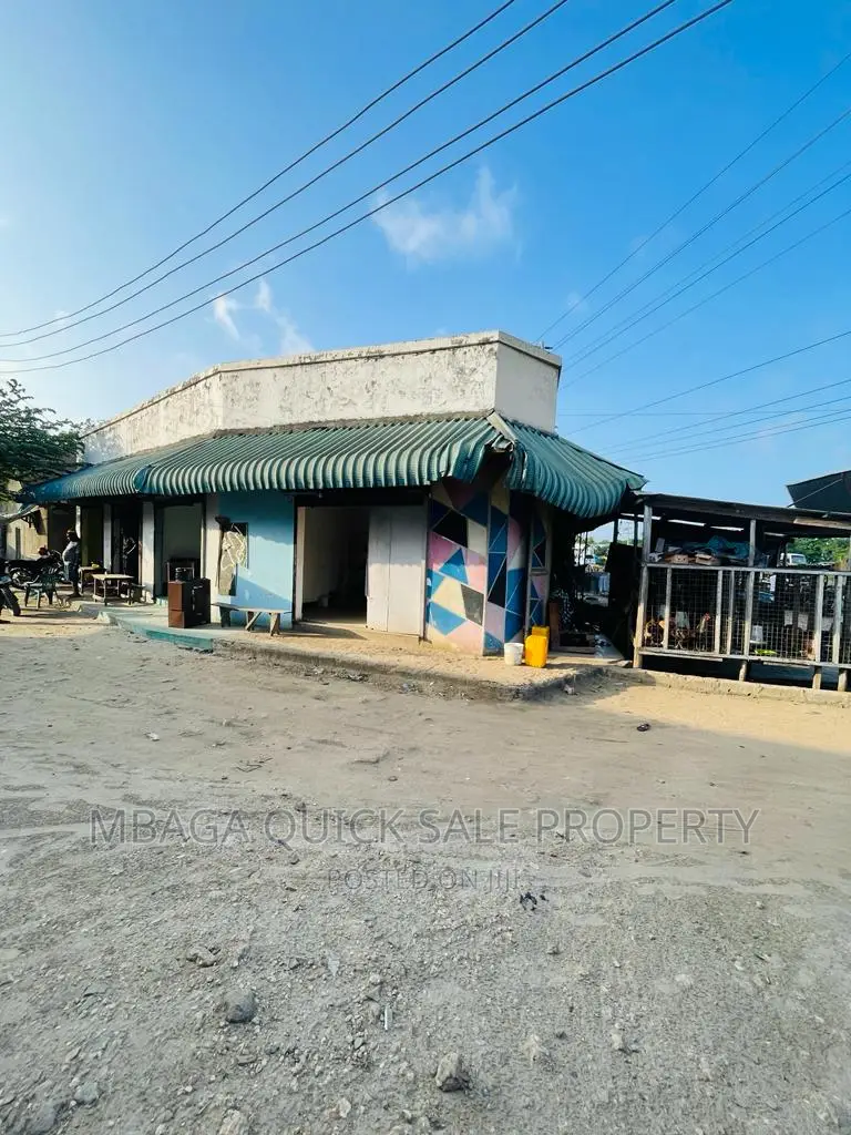 4bdrm House in Mwenge, Sinza for sale