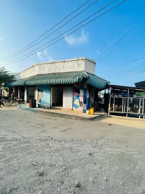 4bdrm House in Mwenge, Sinza for sale