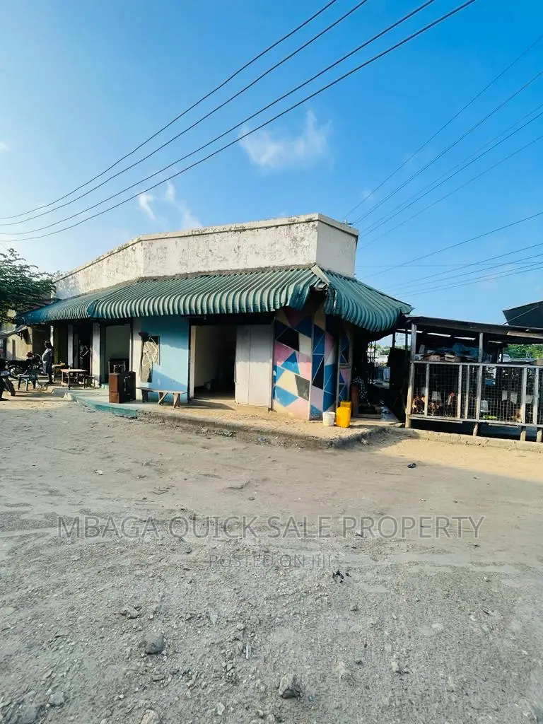 4bdrm House in Mwenge, Sinza for sale
