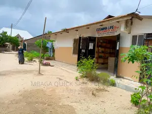 7bdrm Bungalow in Mbagala  Saku for sale