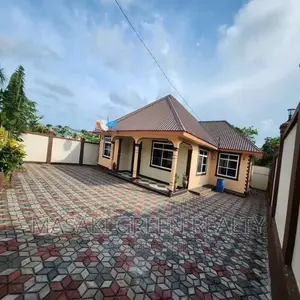 3bdrm House in Salasala,Kinzudi, Goba for sale