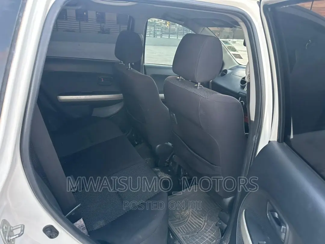 Toyota IST 2004 White
