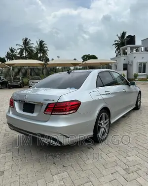 Mercedes-Benz E250 2014 Silver