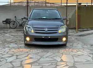 Toyota IST 2005 Gray