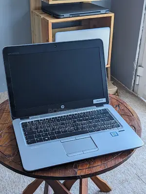 Laptop HP EliteBook 820 G3 8GB Intel Core I5 HDD 500GB