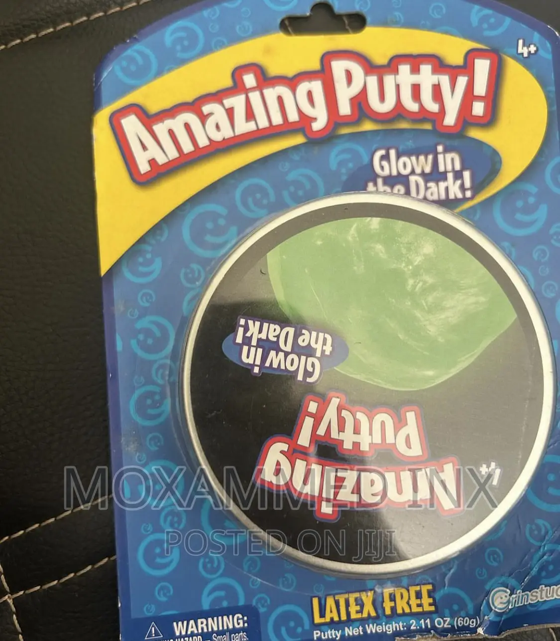 Amazing Putty Glowing in Dark
