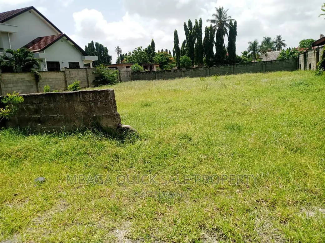 Plot for Sale at Ununio 800sqm TSH 120mil
