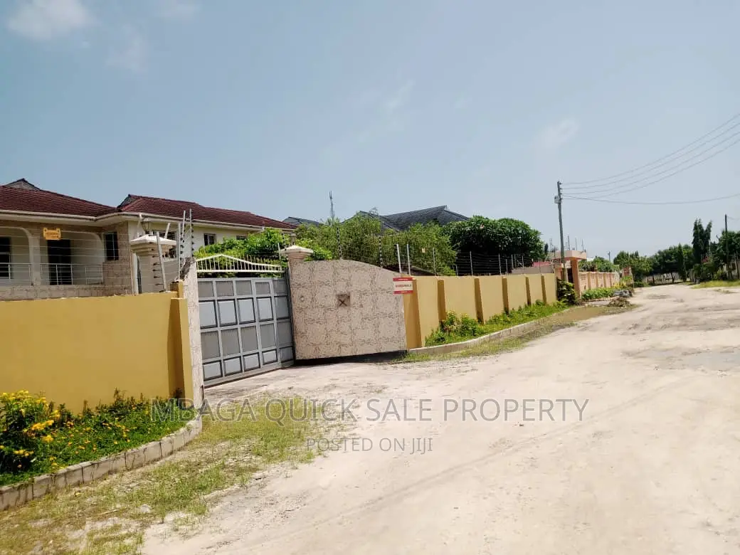 Plot for Sale at Ununio 800sqm TSH 120mil