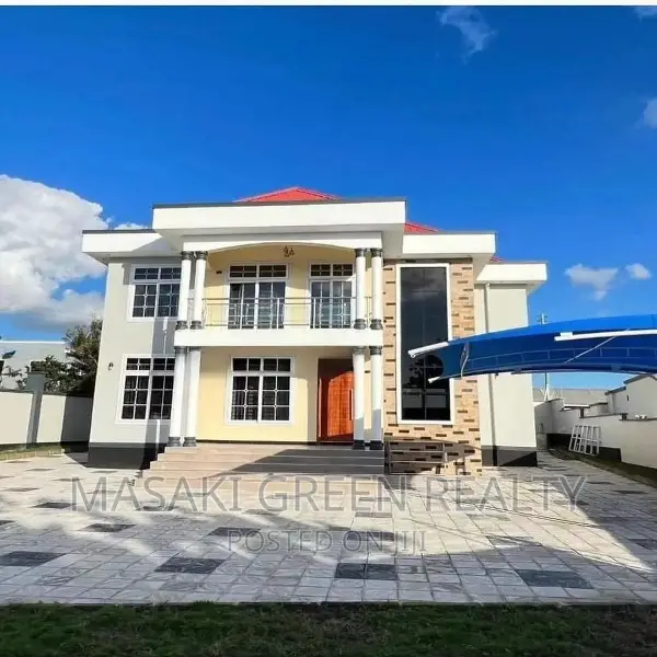 4bdrm House in Goba for sale