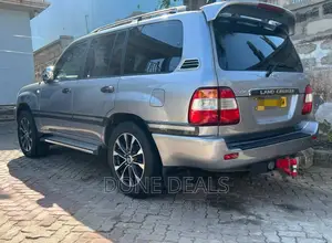 Toyota Land Cruiser 2006 Silver