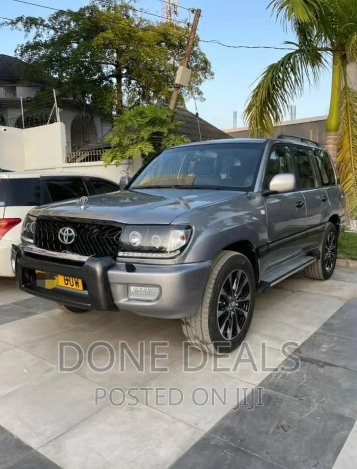 Toyota Land Cruiser 2006 Silver