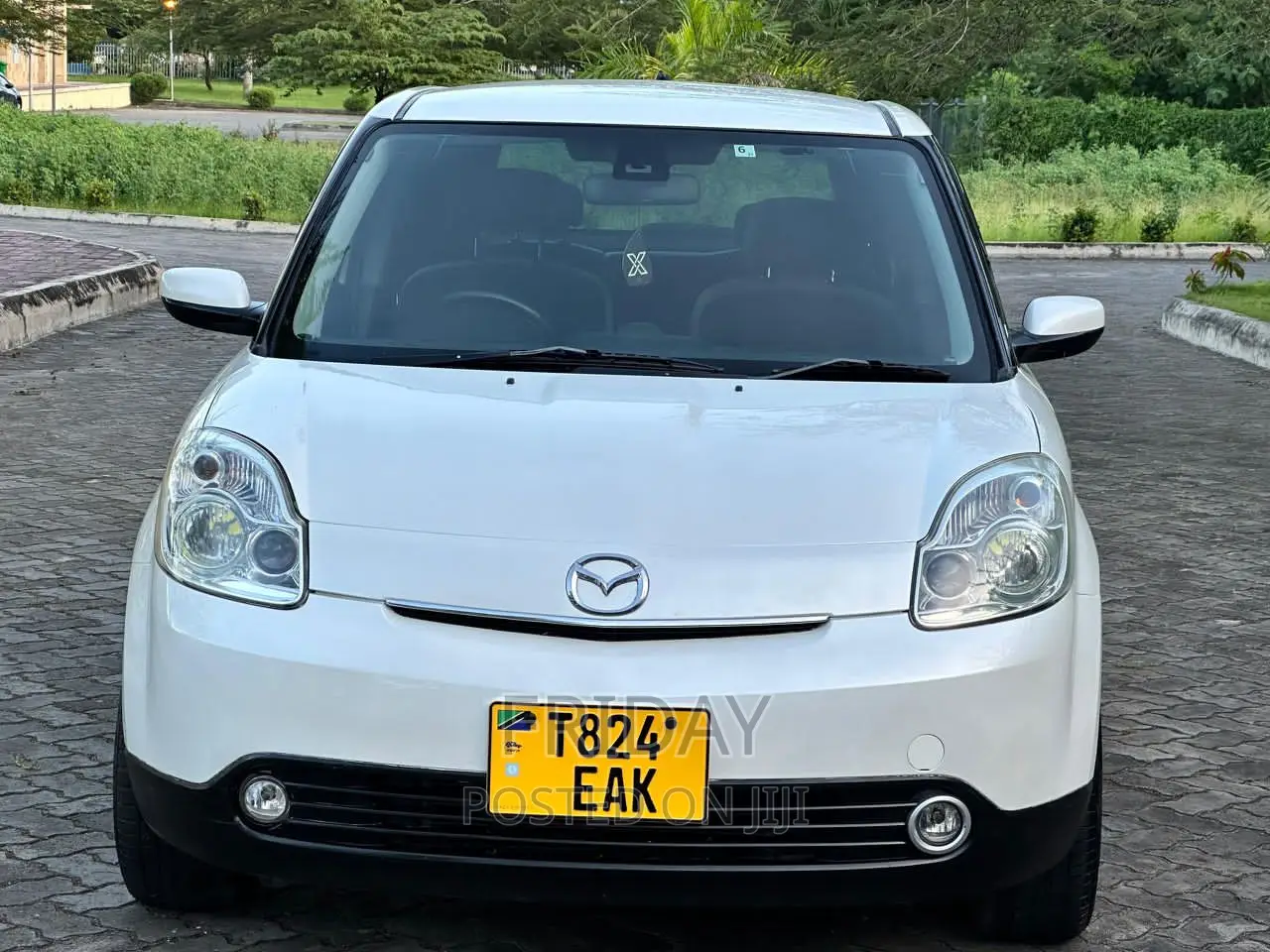 Mazda Verisa 2010 White