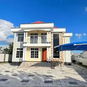 4bdrm House in Goba for sale