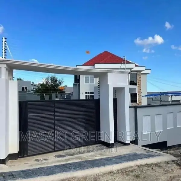 4bdrm House in Goba for sale