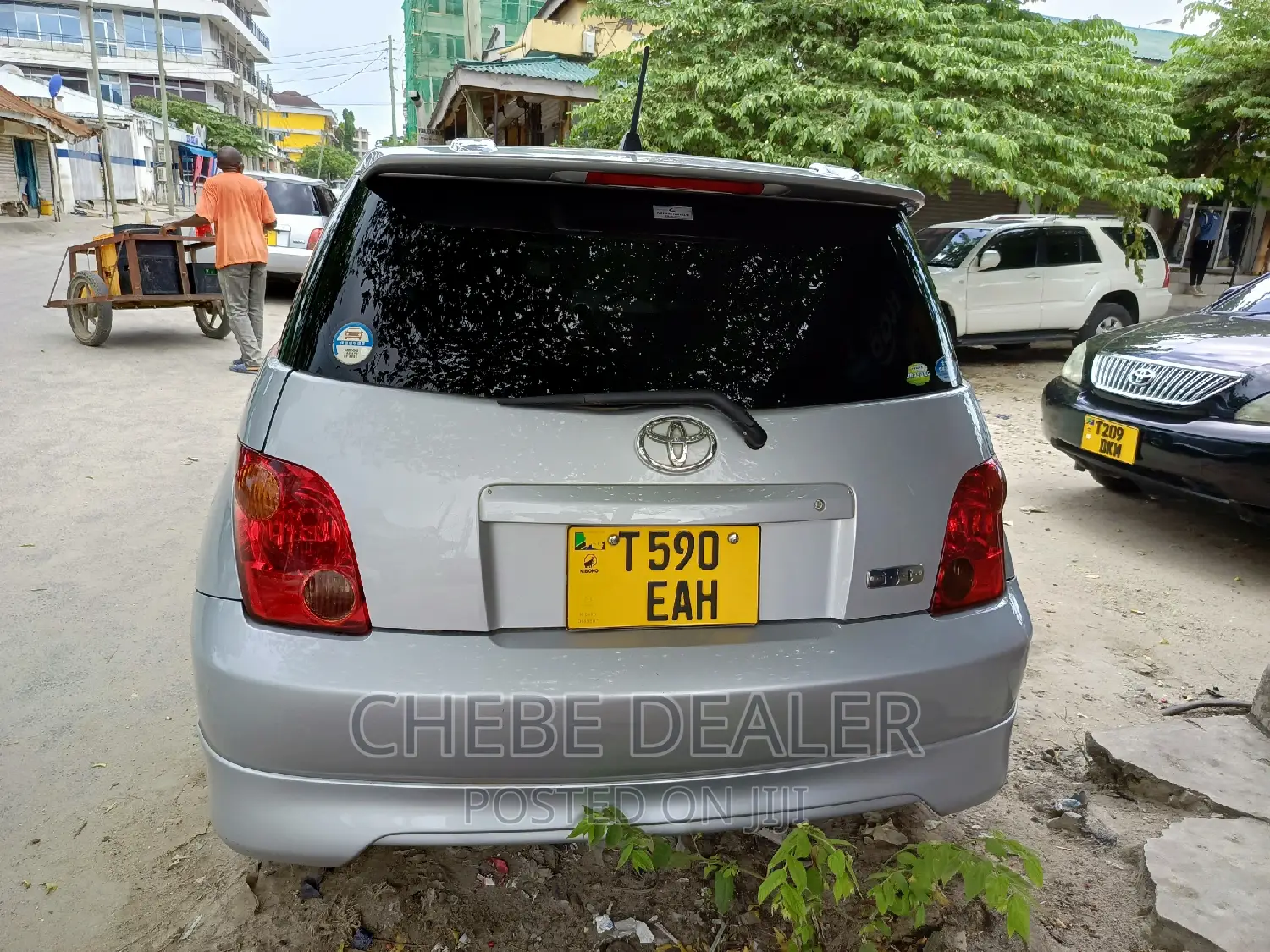 Toyota IST 2004 Silver