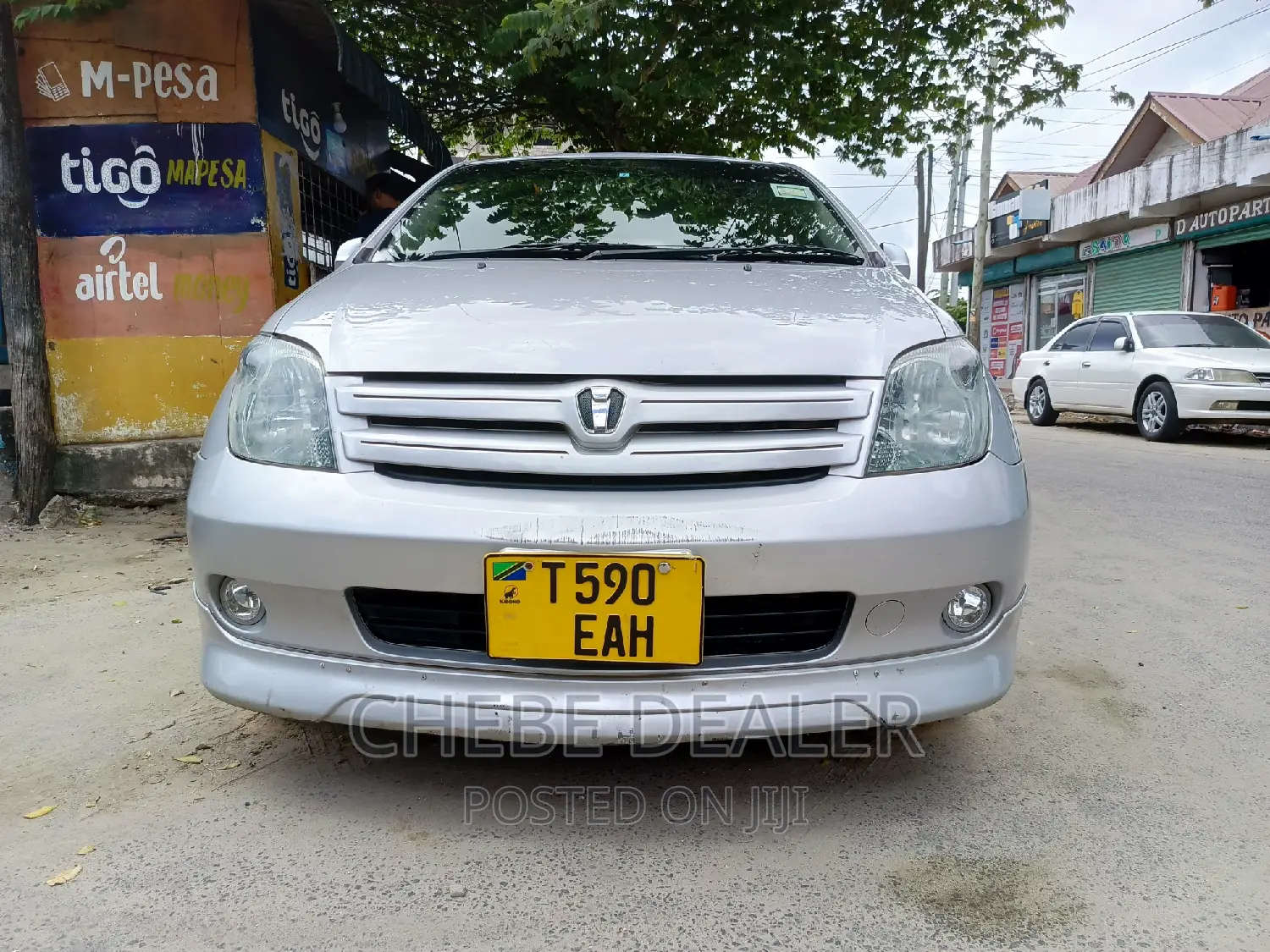Toyota IST 2004 Silver