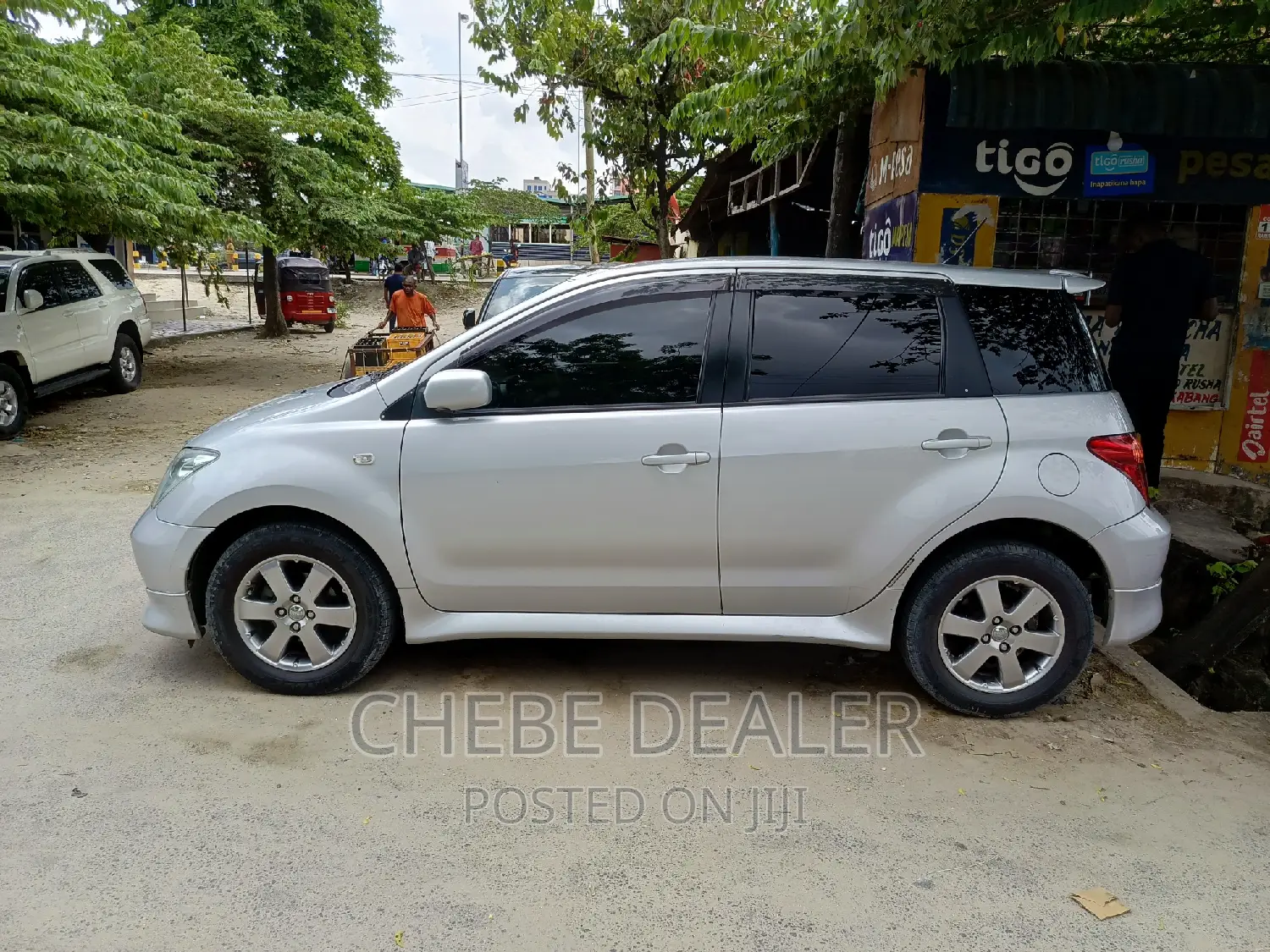 Toyota IST 2004 Silver