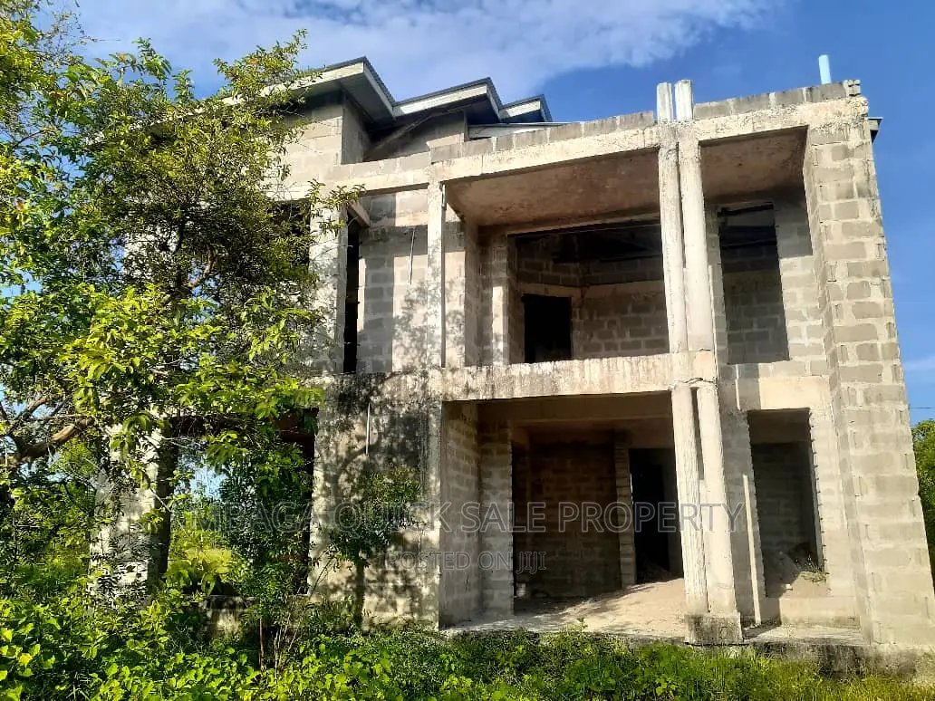 4bdrm House in Kerege, Kiromo for sale