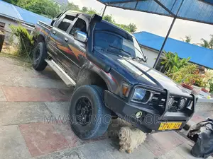 Toyota Hilux 1996 Gray