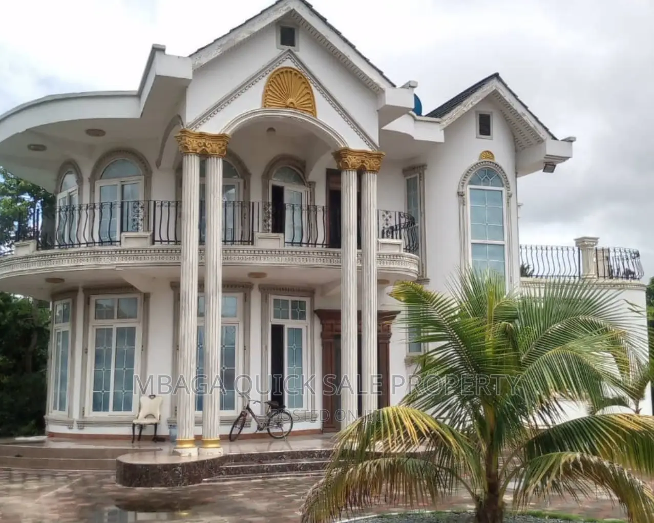 6bdrm House in Kinyerezi for sale