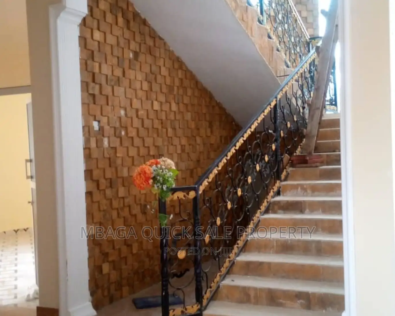 6bdrm House in Kinyerezi for sale