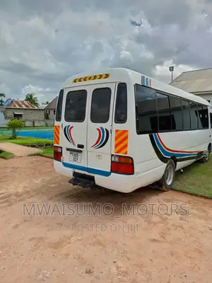 Toyota Coaster 2000 White