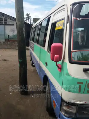 Toyota Coaster 2002 White
