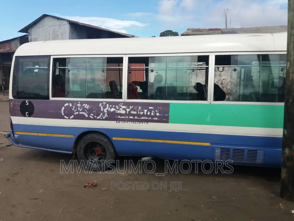 Toyota Coaster 2002 White