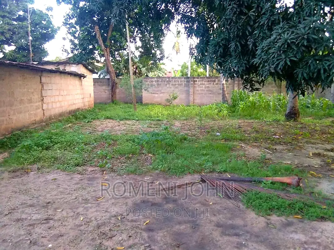 Eneo Sqmita 2000 La Kibiashara Linauzwa Ml 145 Kibaha/Matias