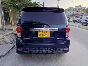 Toyota Corolla Rumion 2009 Blue