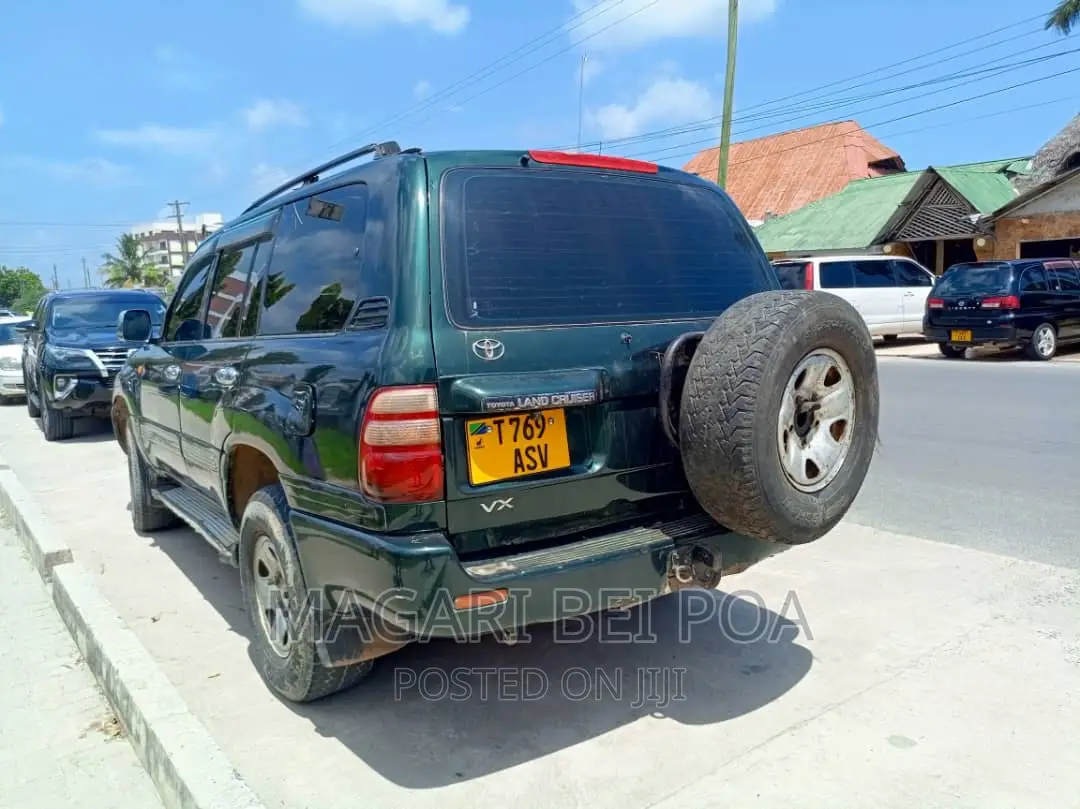 Toyota Land Cruiser 1999 Blue