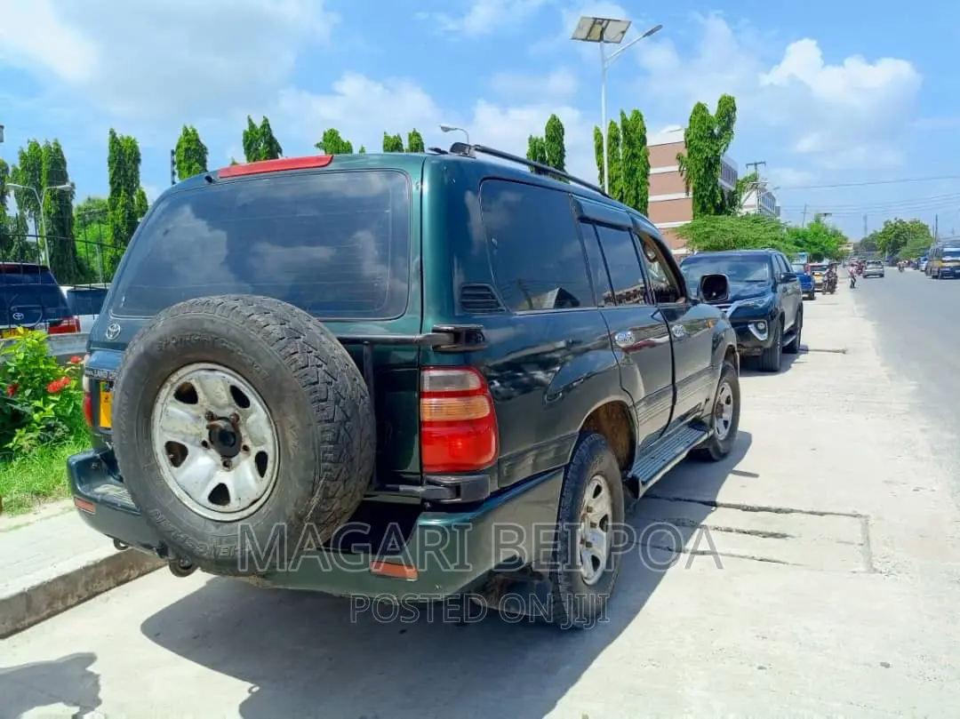 Toyota Land Cruiser 1999 Blue