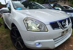 Nissan Dualis 2011 White