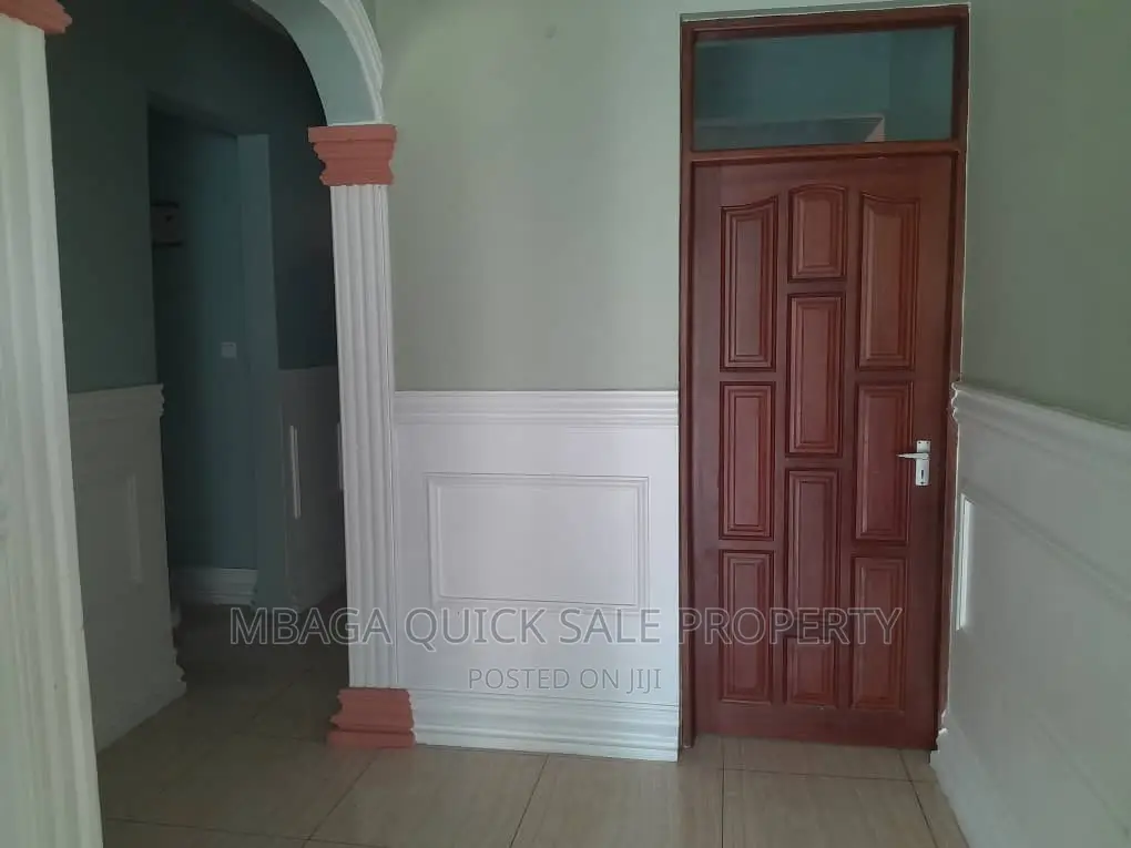 3bdrm House in Goba for sale