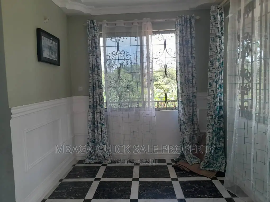 3bdrm House in Goba for sale