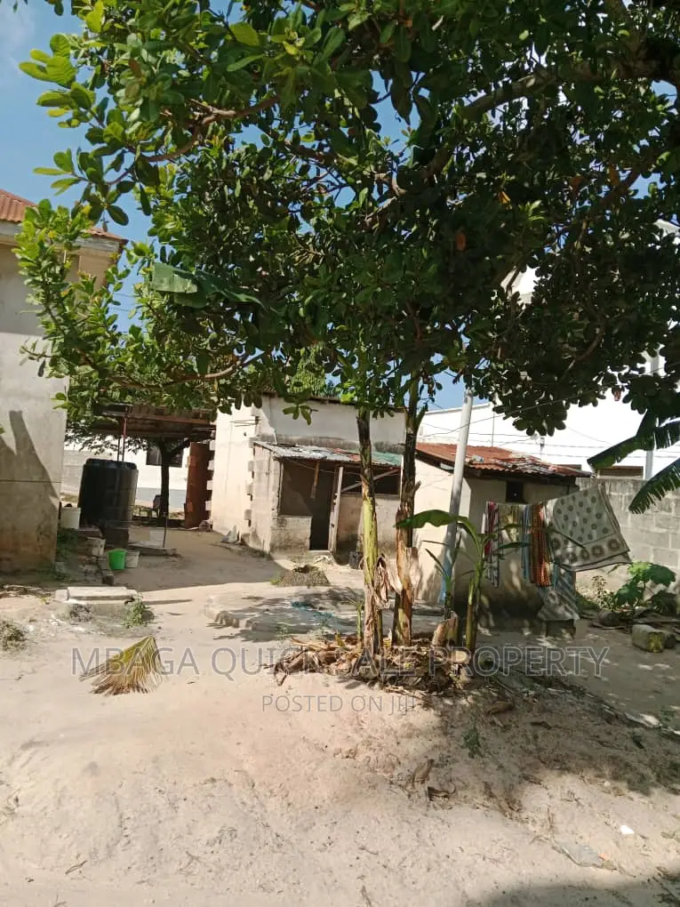 3bdrm House in Goba Kinzudi for sale