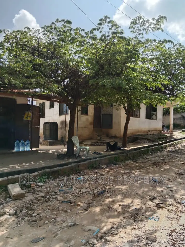 3bdrm House in Goba Kinzudi for sale