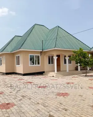 4bdrm Apartment in Dalalipapaatzseven, Mbweni for rent