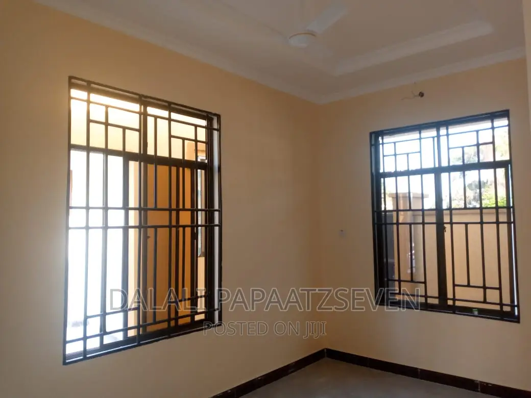 1bdrm Apartment in Dalalipapaatzseven, Kinondoni for rent