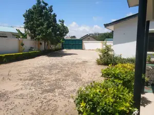 4bdrm Bungalow in Masaki Peninsula for rent