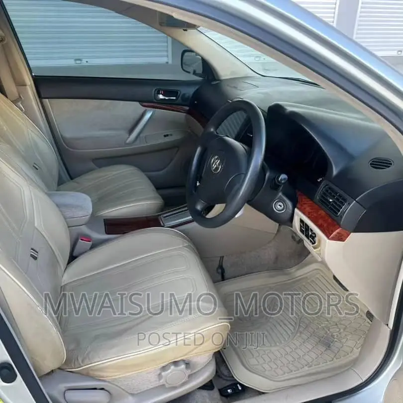 Toyota Premio 2003 Silver